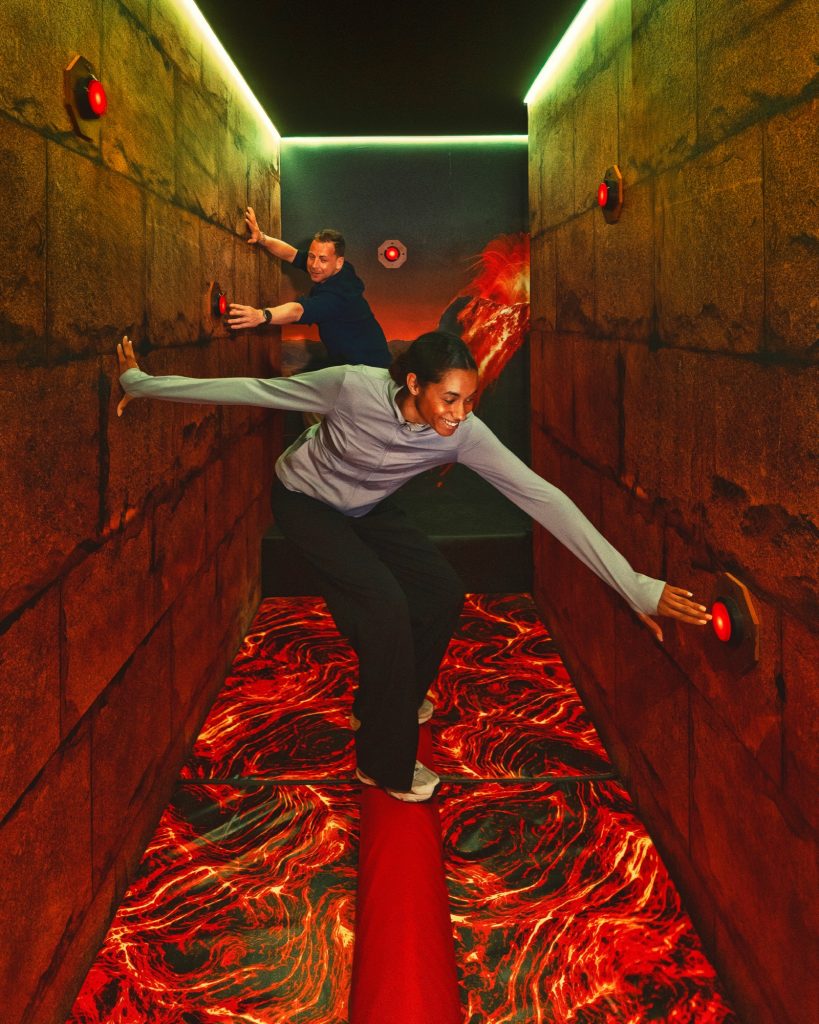 Salle Floor is Lava